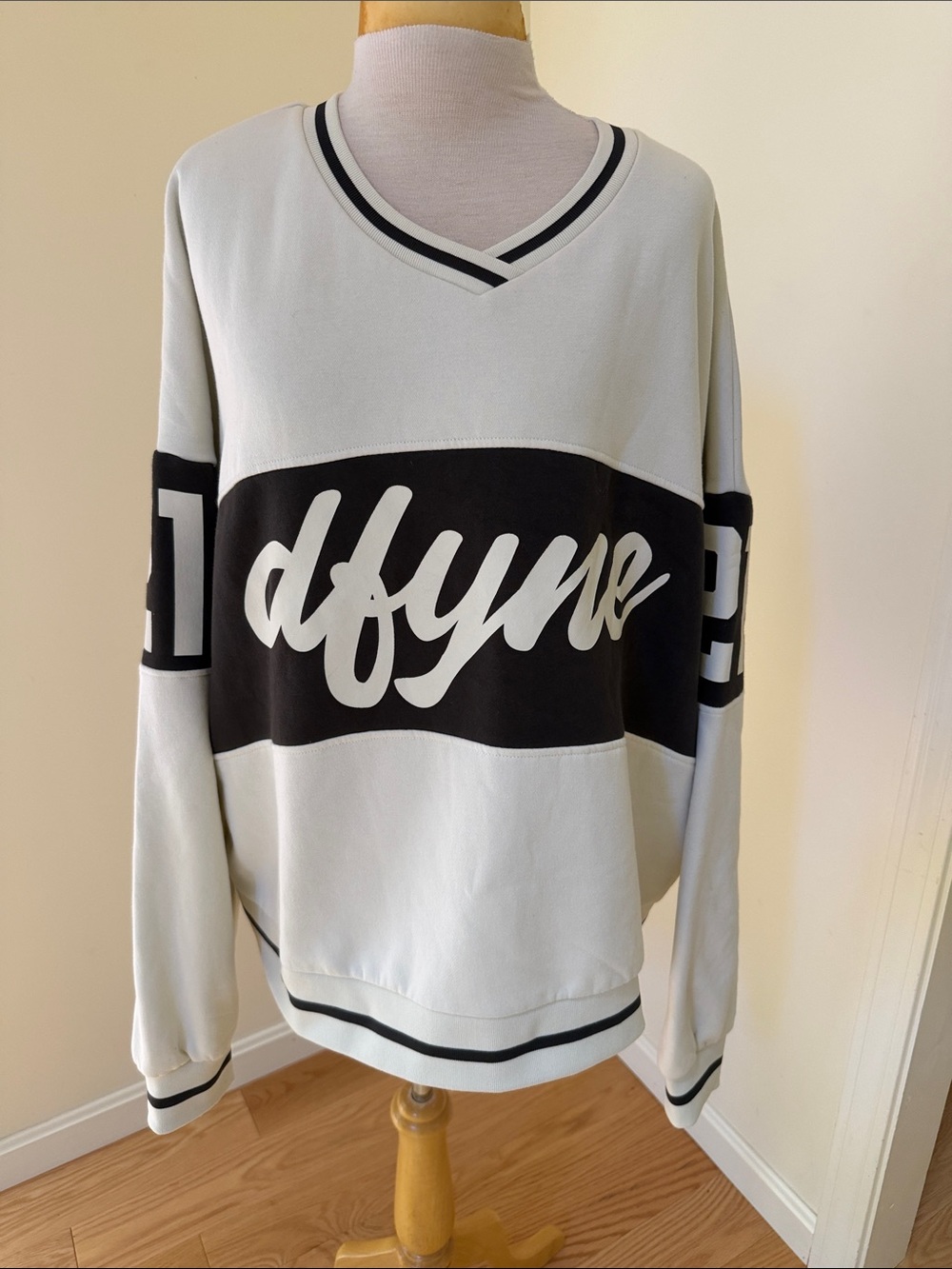 Dfyne 4 th birthday collection XL unisex fleece lined sweatshirt.